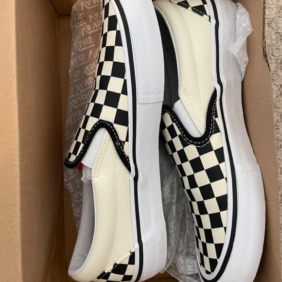 Vans Checkerboard Slip On NWT - Picture 4 of 9